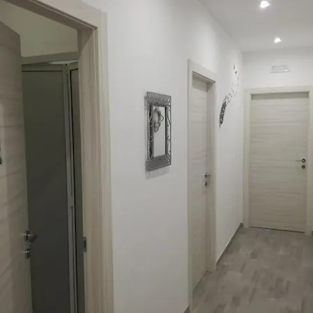 36 Passi Dal Mare Bed & Breakfast 2*