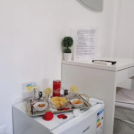36 Passi Dal Mare Bed & Breakfast 2*
